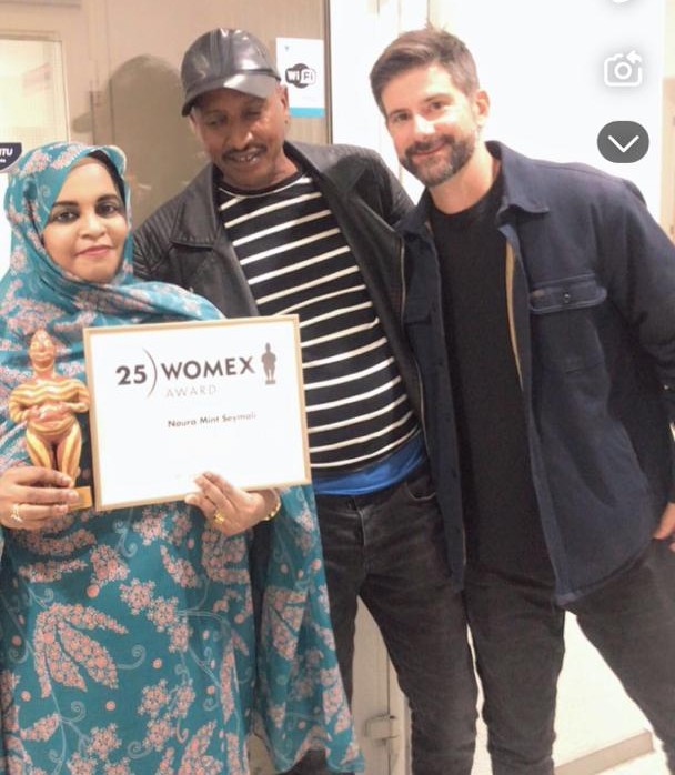 Finlande : La diva mauritanienne Noura Mint Seymali reçoit le prix WOMEX 25 Artist Award
