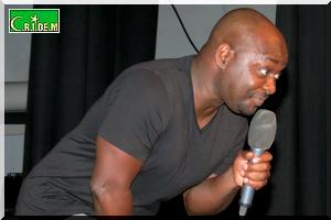 L’humoriste Phil Darwin explose et chauffe les Sixièmes Nuits du Rire [Vidéo & PhotoReportage]