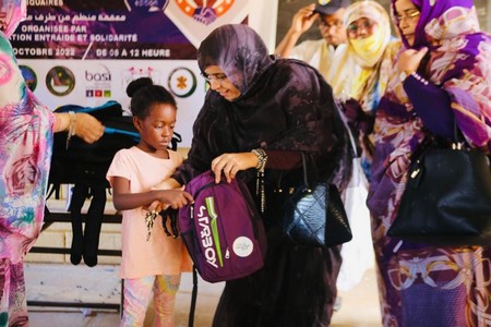 Collège du Ksar : l’association Entraide et Solidarité au service des démunis [Photoreportage]