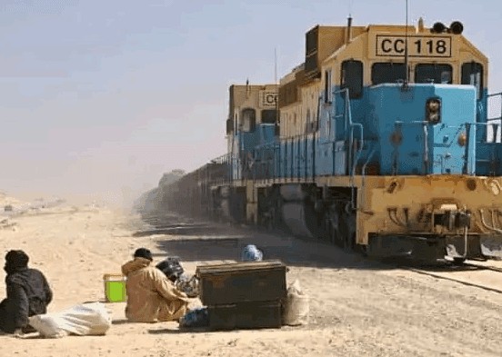 Zouerate : un mort et plusieurs blessés parmi les passagers d’un bus percuté par un train minéralier 